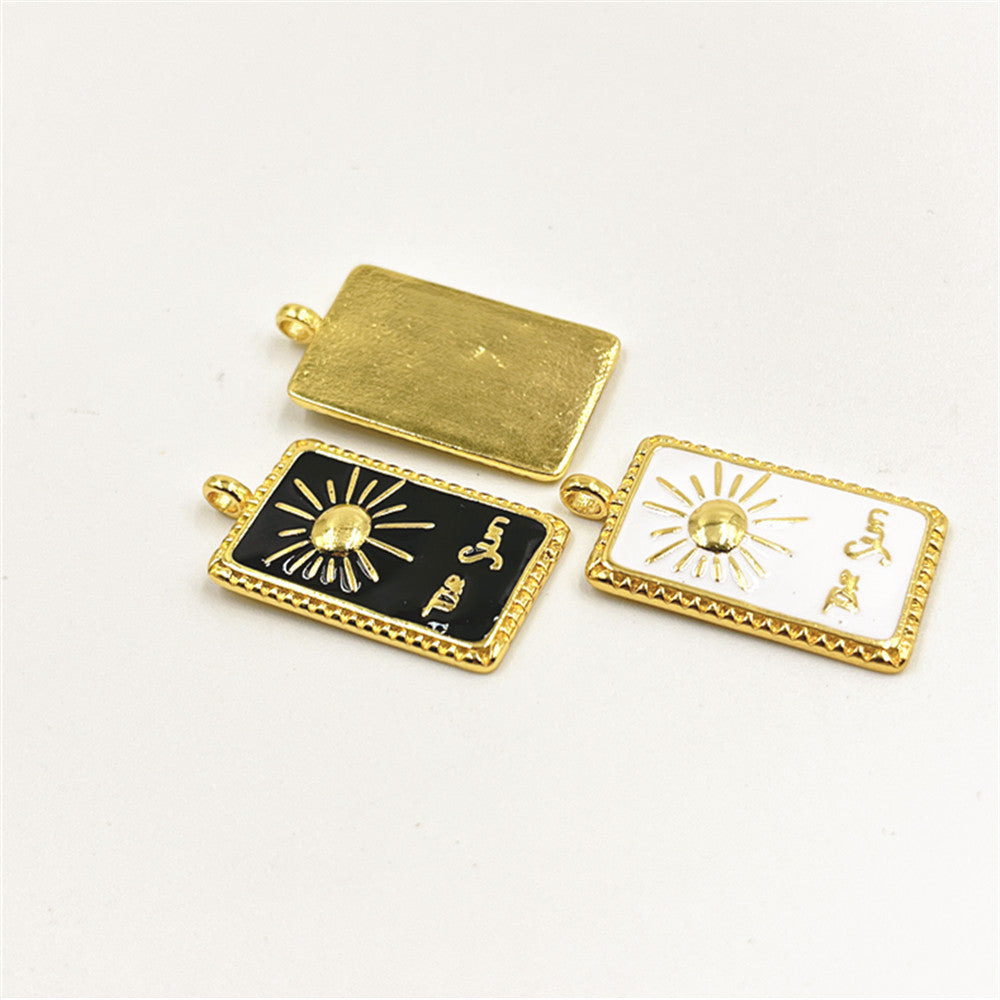 Fashion Oil Dripping Tarot Shape Pendant